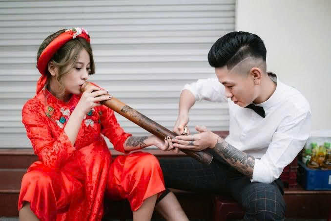 Đặc Sản Thuốc Lào Tiên Lãng: Món Quà Độc Đáo, Bối Cảnh Gắn Kết Mọi Tình Tri Kỷ